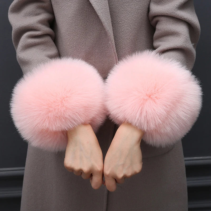 2 pcs Women Faux Fox Fur Cuffs Wristband Winter Warmer Arm Wrist Raccoon Fur Sleeve Gloves Cuff Warmer