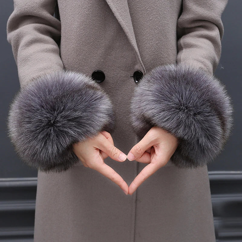 2 pcs Women Faux Fox Fur Cuffs Wristband Winter Warmer Arm Wrist Raccoon Fur Sleeve Gloves Cuff Warmer